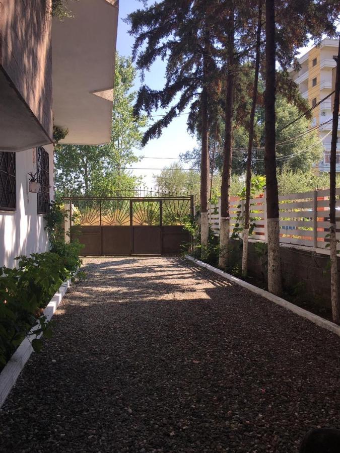 Tafilaj Apartments ดูร์เรส ภายนอก รูปภาพ